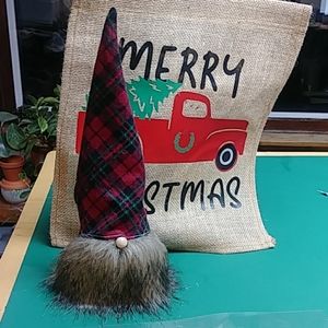 Plaid gnome